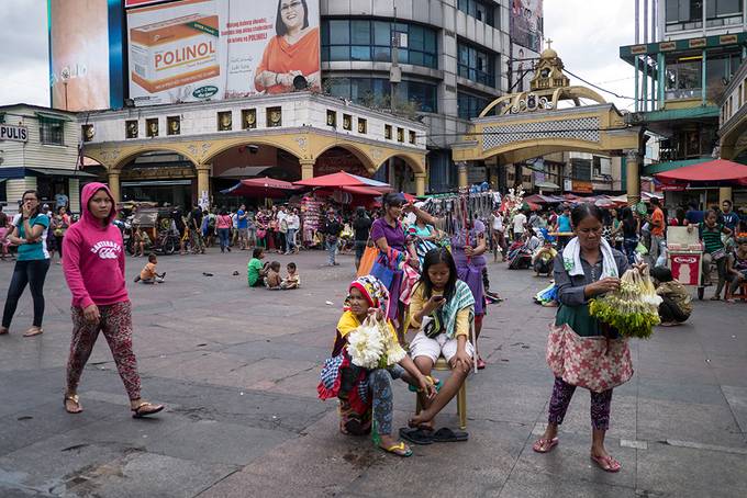 Quiapo church area