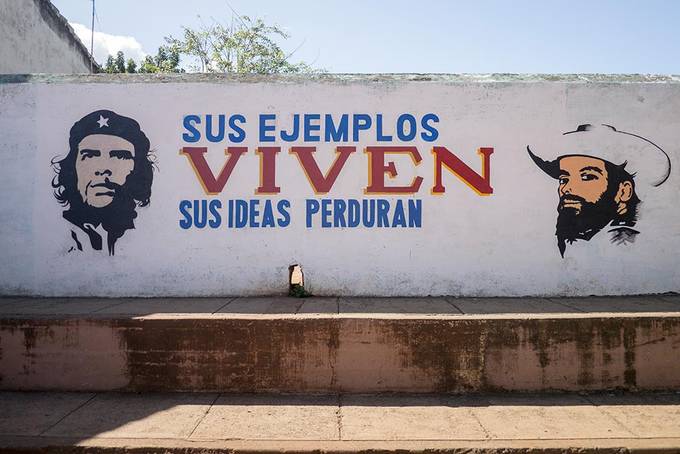 Che mural outside a school