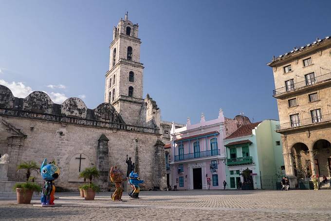Beautifully restored buildings in Habana Vieja