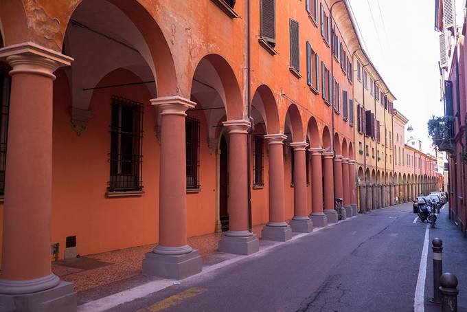 Bologna's porticoes
